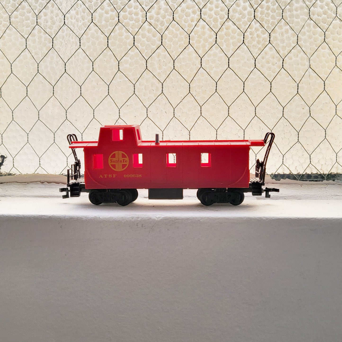 HO model toy 'Santa Fe ATSF 999628' train boxcar for graffiti writer gifts and train enthusiasts. 